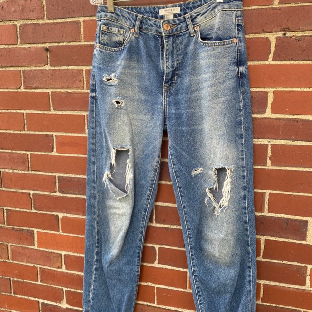 Hi rise baggy distressed ladies jeans